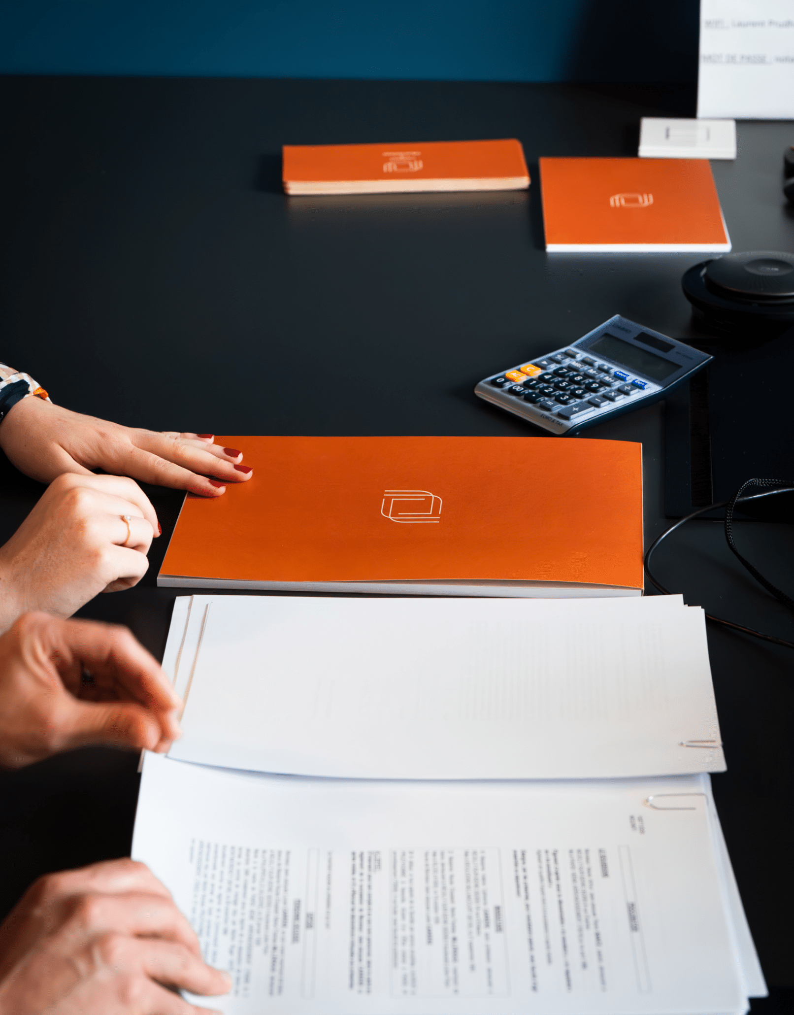 business-team-meeting-2022-12-16-00-40-07-utc 1